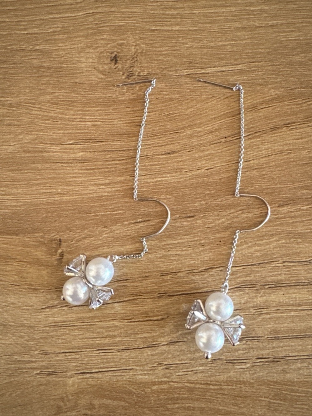 NEW silver and pearl drop earrings